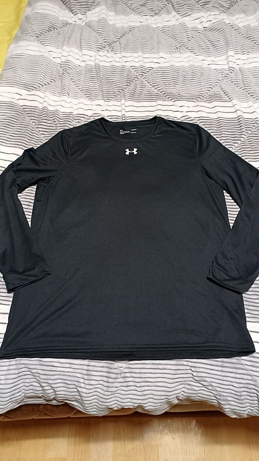 언더아머 매우얇은긴팔 빅사이즈115 가슴61 기장79 상품이미지1