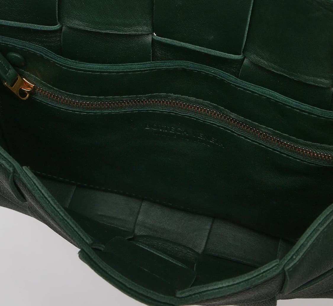 [S급] 보테가베네타 레인트리 카세트백 판매합니다!!! 상품이미지7