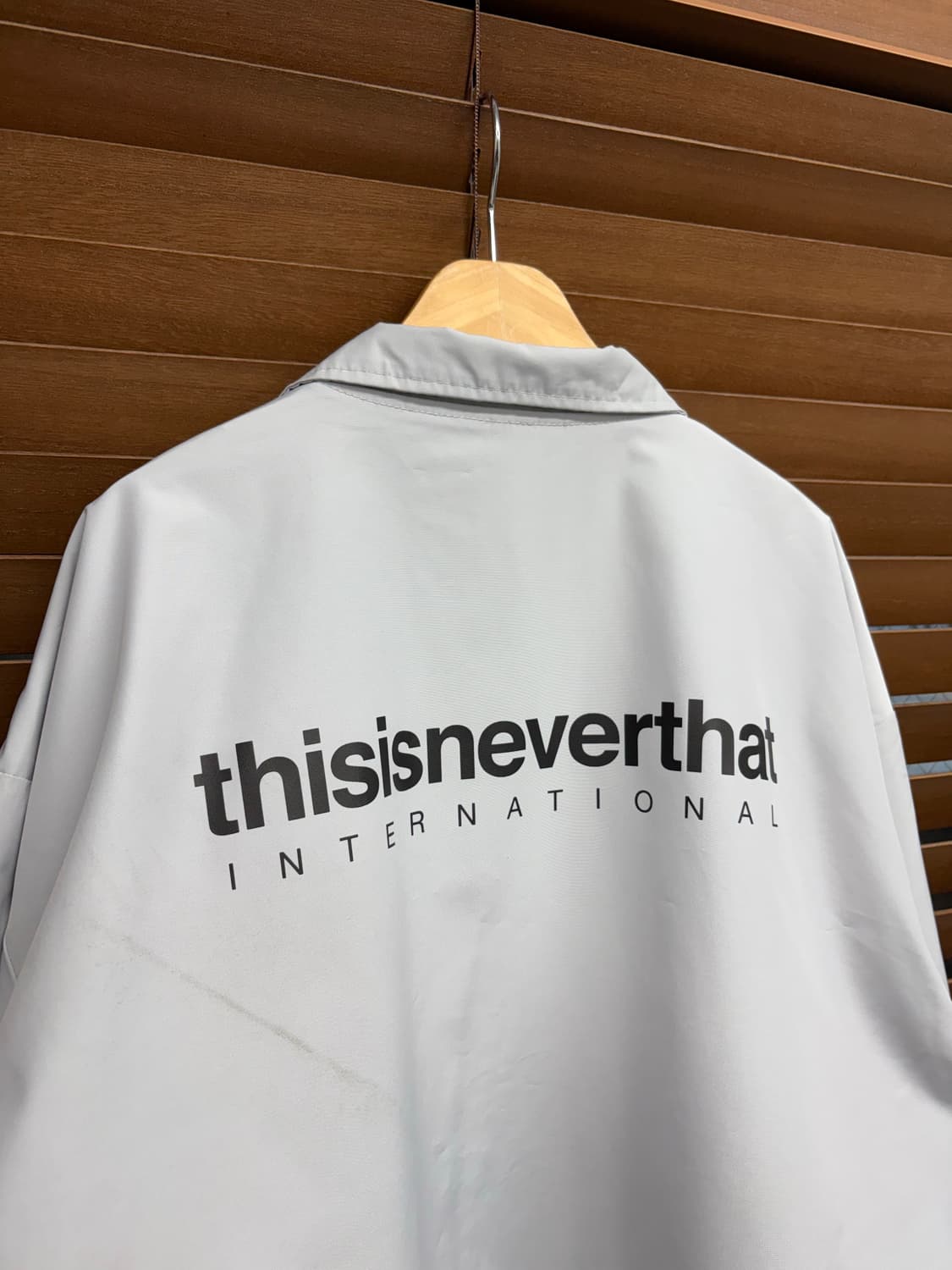 디스이즈네버댓 INTL Jacket Grey 바람막이 상품이미지3