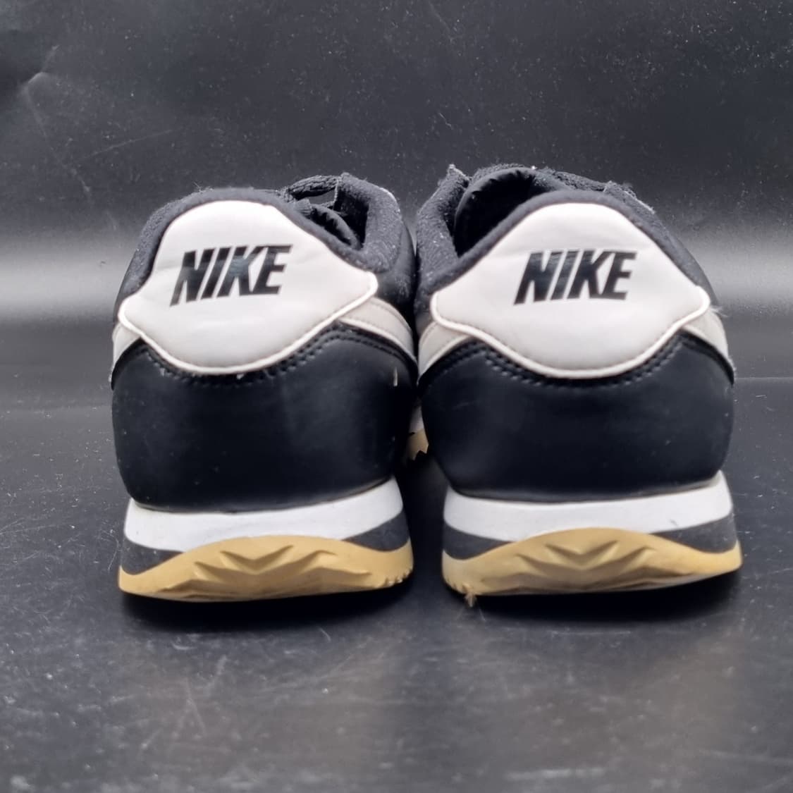 나이키 코르테즈 검흰 스니커즈250 상품이미지4