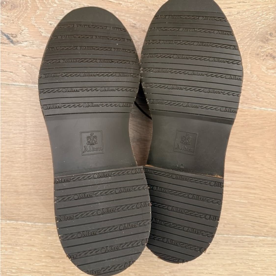 8 알든 702L 목토 블러쳐 스너프스웨이드 상품이미지4