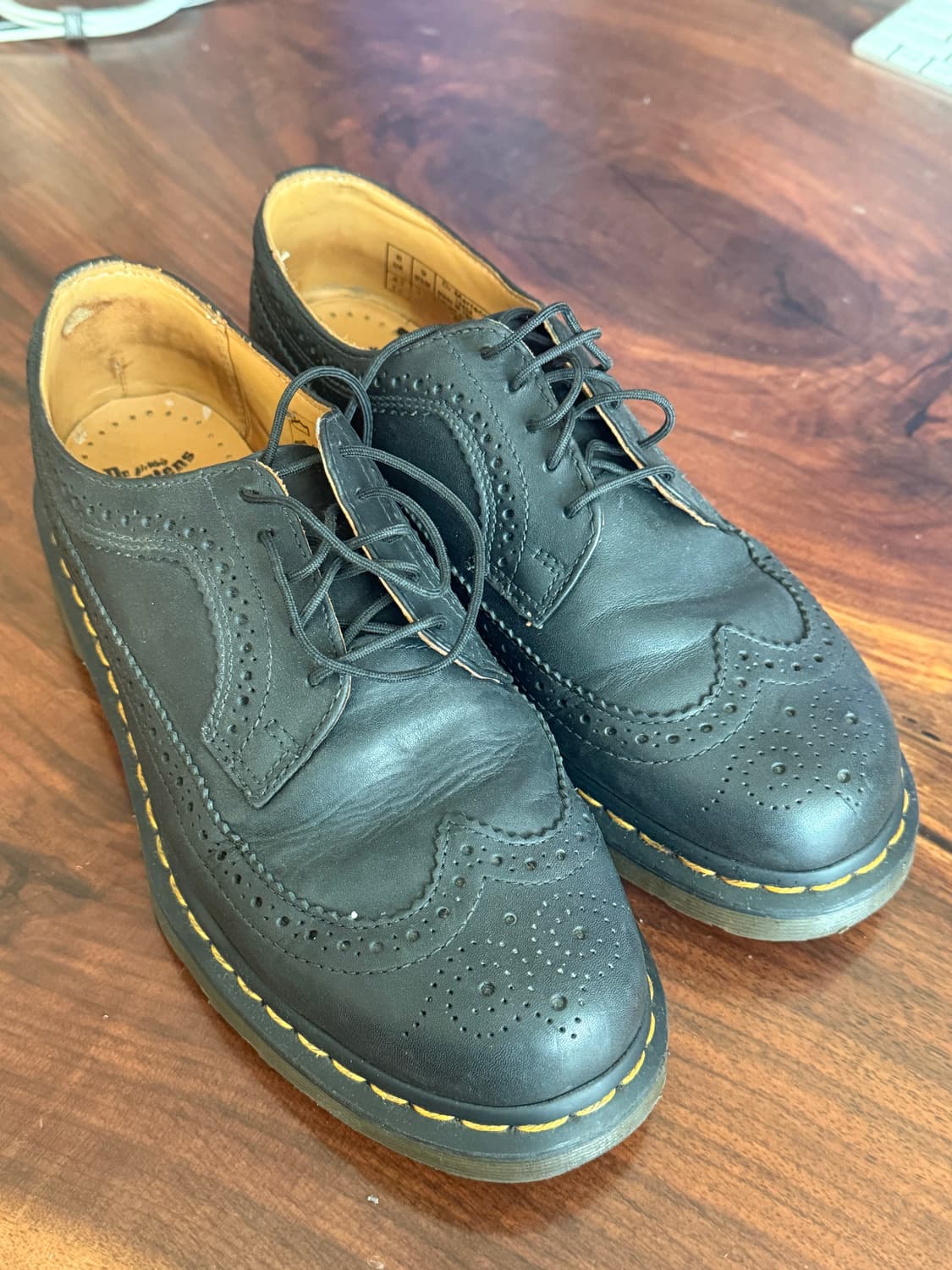 닥터마틴 윙팁 270 상품이미지1