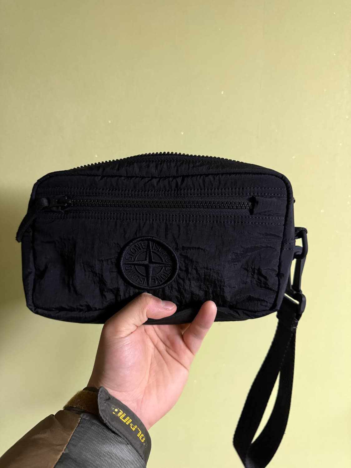 스톤아일랜드 나일론 파우치 블랙 상품이미지2
