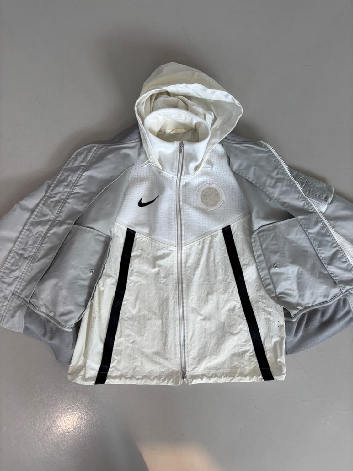Sacai X Nike Layered Nylon Jacket 상품이미지4