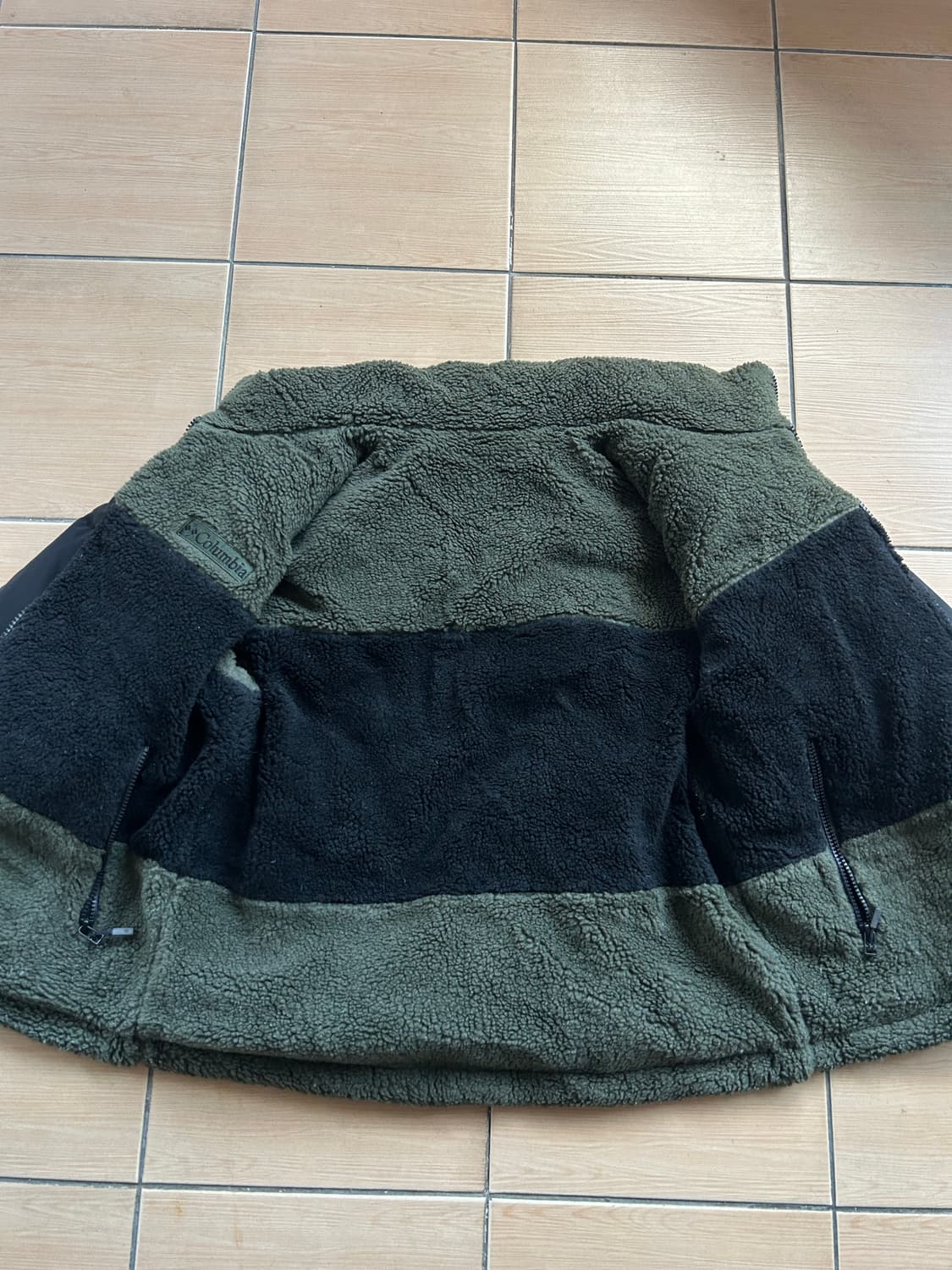 컬럼비아 리버시블 구스다운패딩 상품이미지3