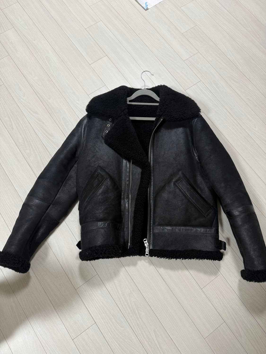 아크네스튜디오 이안 무스탕 50사이즈 상품이미지8