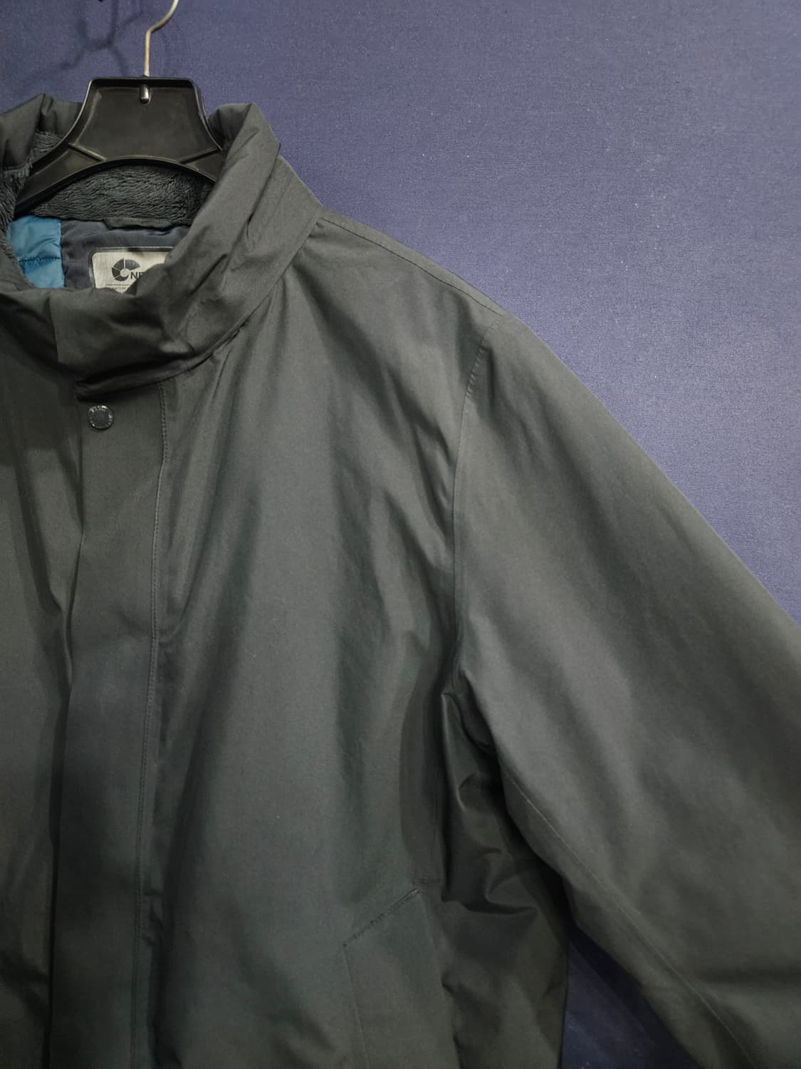 네파 고어텍스 다크그린 남성 110 구스다운 패딩  상품이미지4