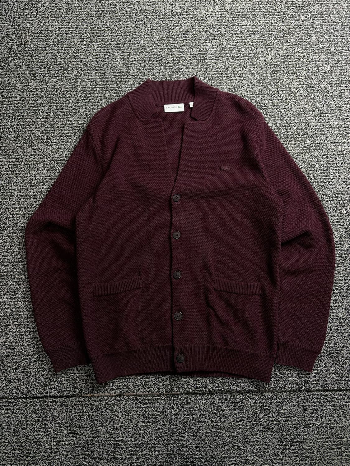 라코스테 자수로고 미니멀 니트 가디건 버건디 1469 상품이미지2