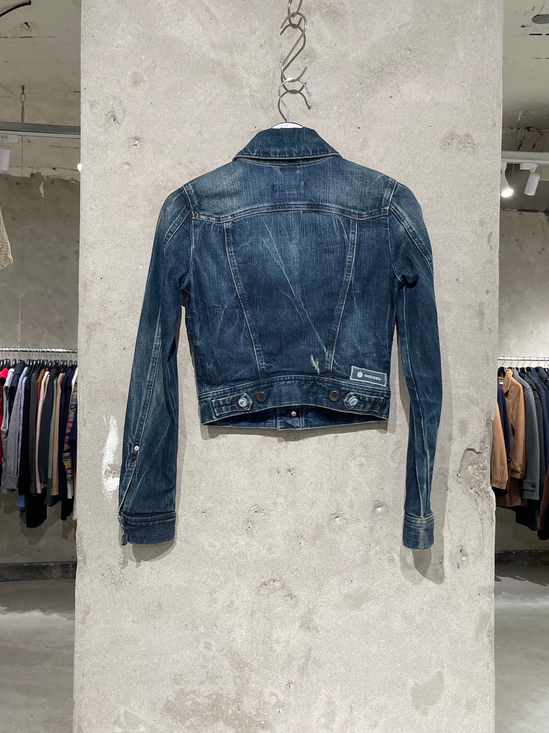 디젤 중청 슬림 워싱 크롭 데님 자켓 상품이미지6