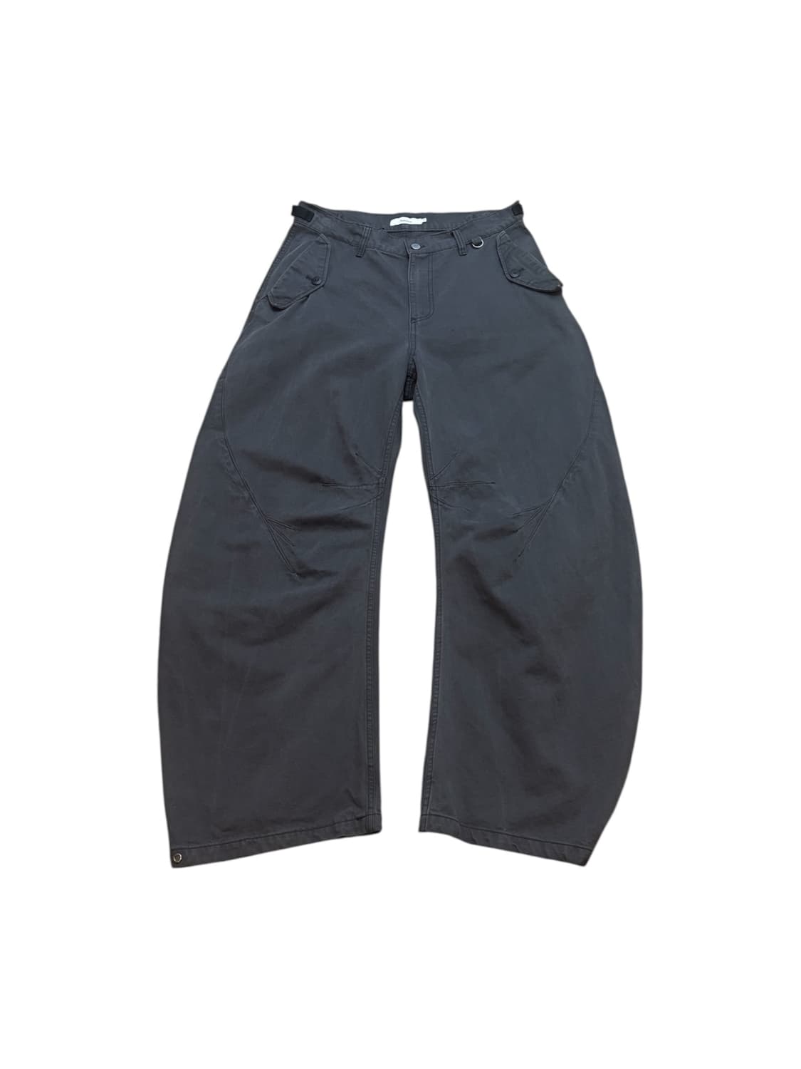 아르반 트리플 리프 커브드 팬츠_트리플 차콜 상품이미지1