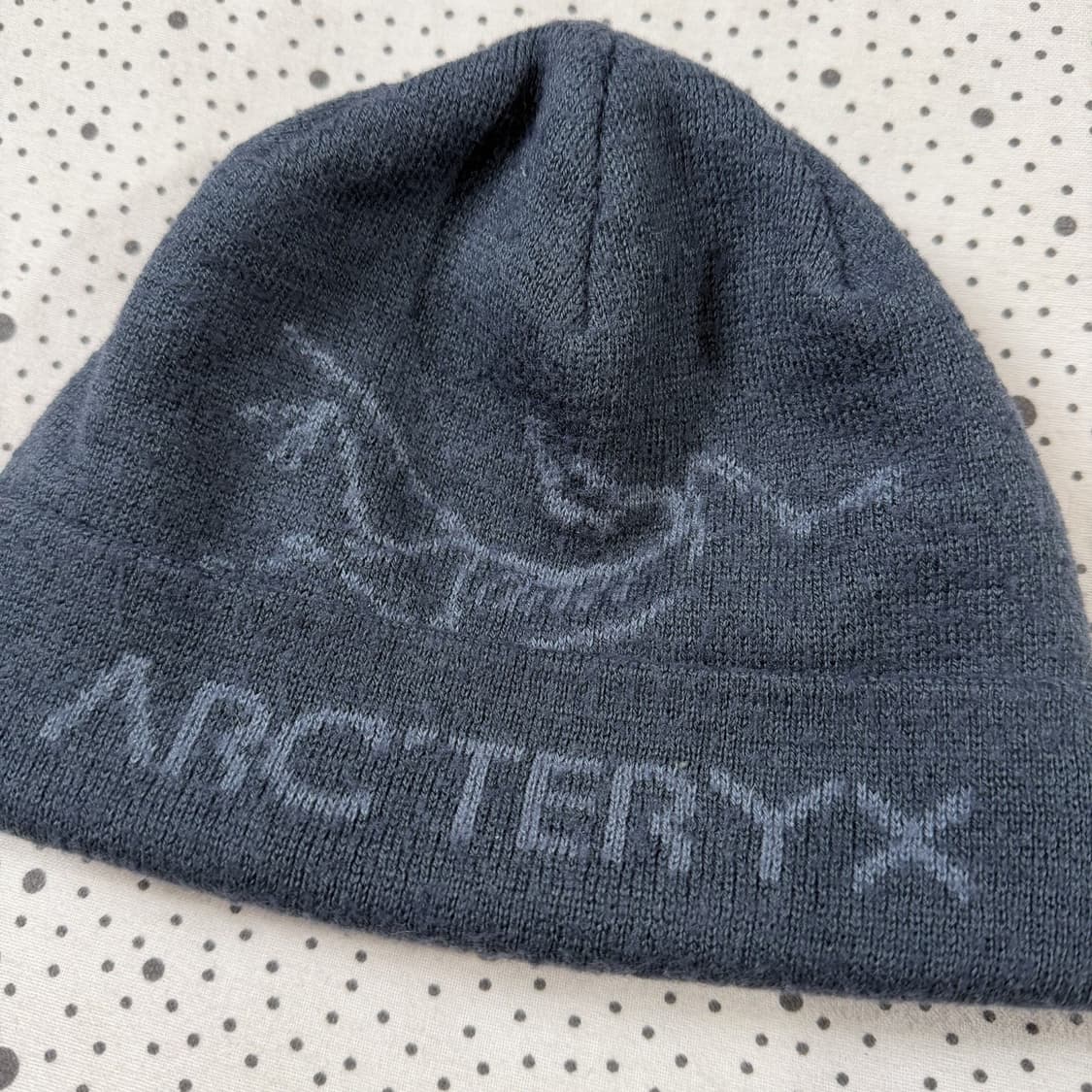 아크테릭스 로고 니트 비니 다크그레이/그레이 상품이미지2