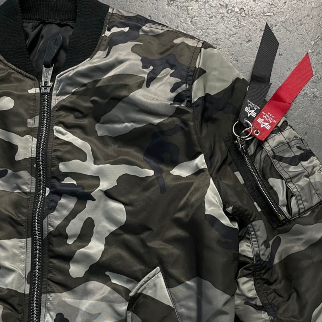 95-100 알파인더스트리 카모 MA-1 항공점퍼 상품이미지2