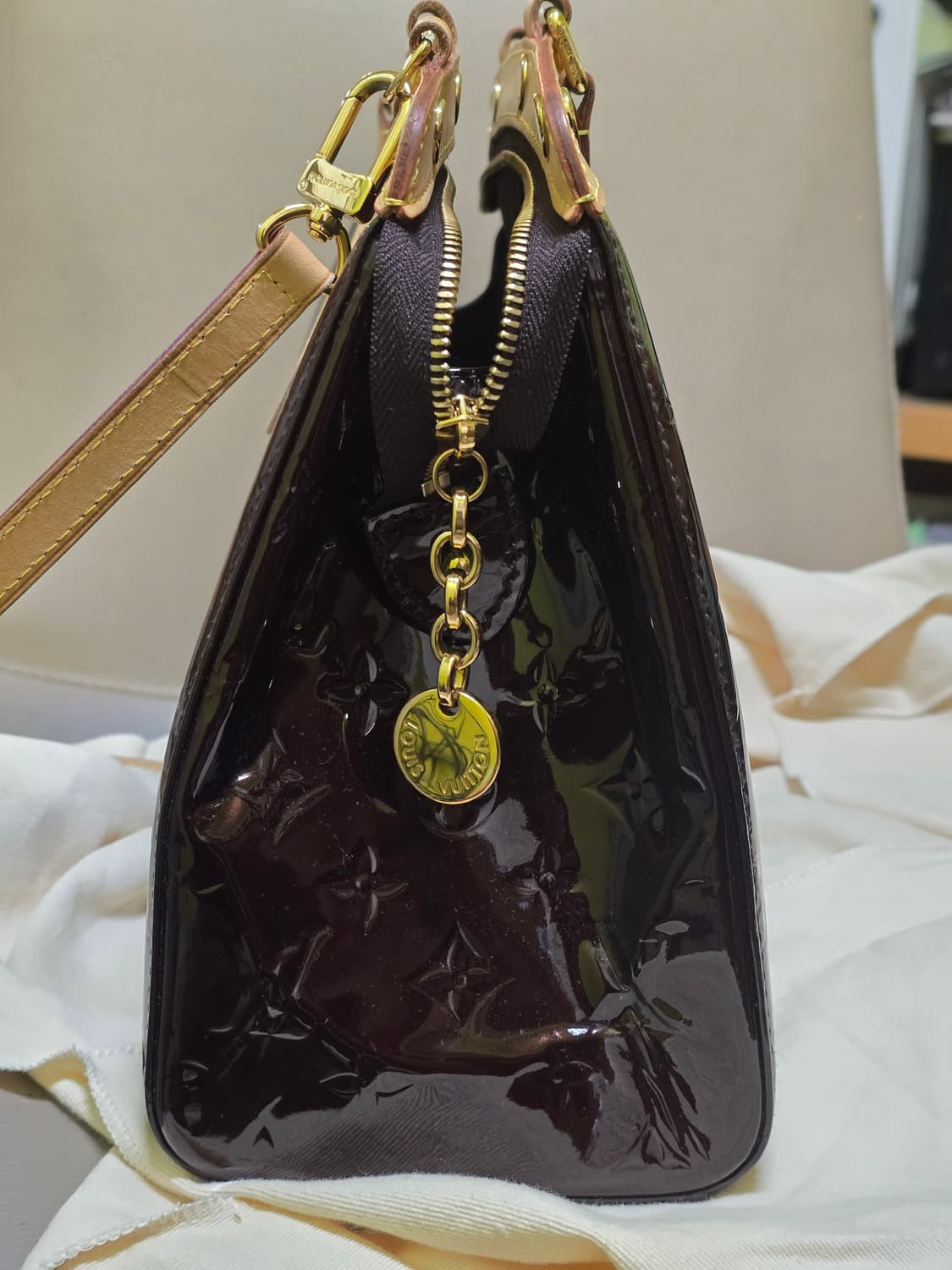 루이비통 베르니 브레아 MM 버건디 상품이미지7