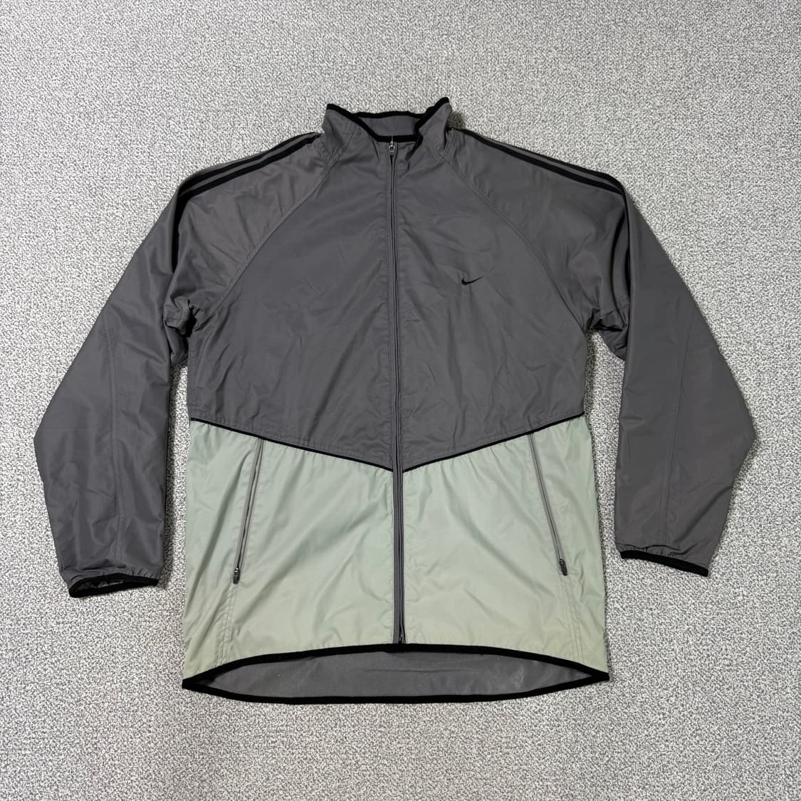 나이키 바람막이 2XL 상품이미지2
