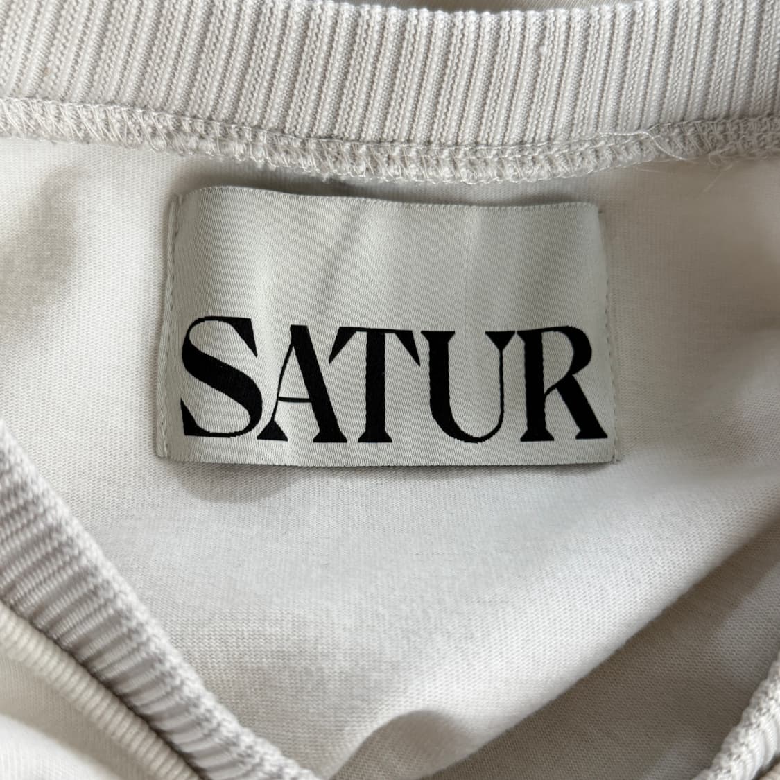 [L] SATUR 새터 본보야지 반팔티 상품이미지7