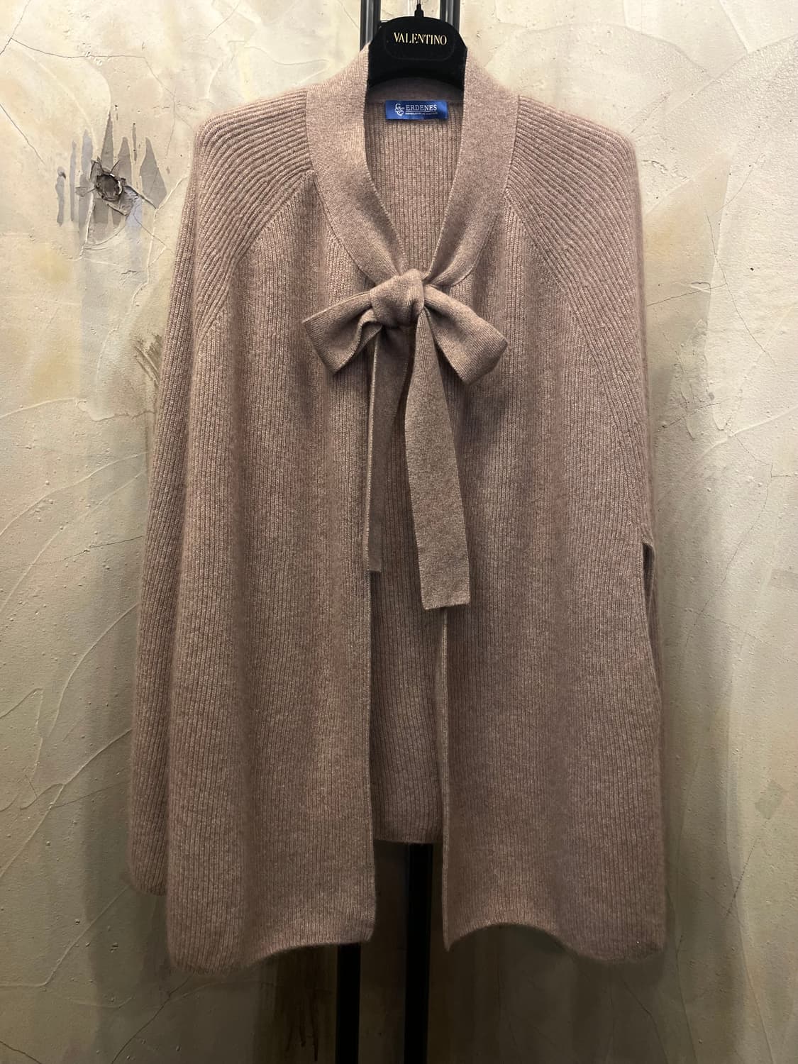 Gobi Erdenes 캐시미어 100% 숄 케이프 상품이미지1