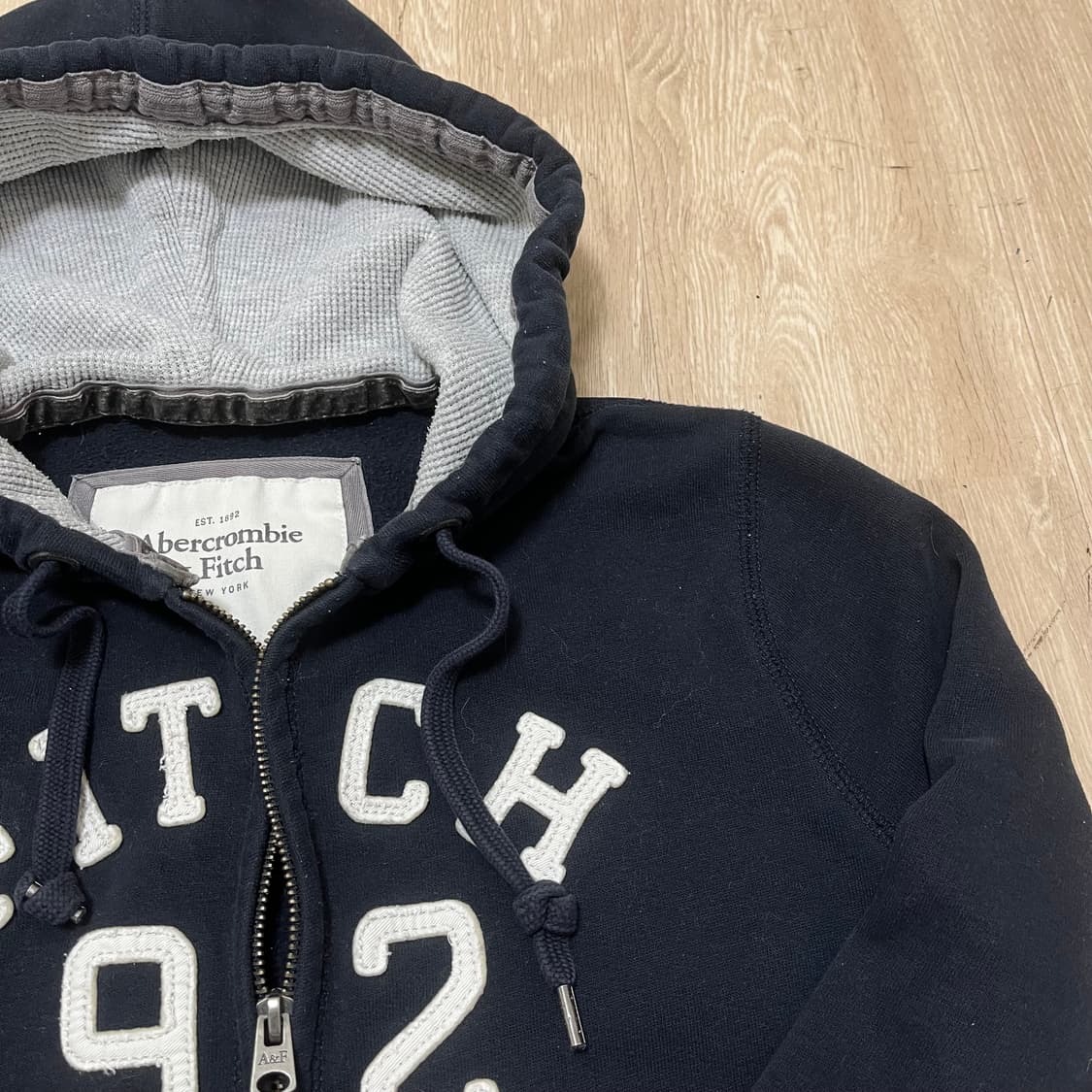 아베크롬비 앤 피치 여성 빅로고 후드집업 M(95) 상품이미지3