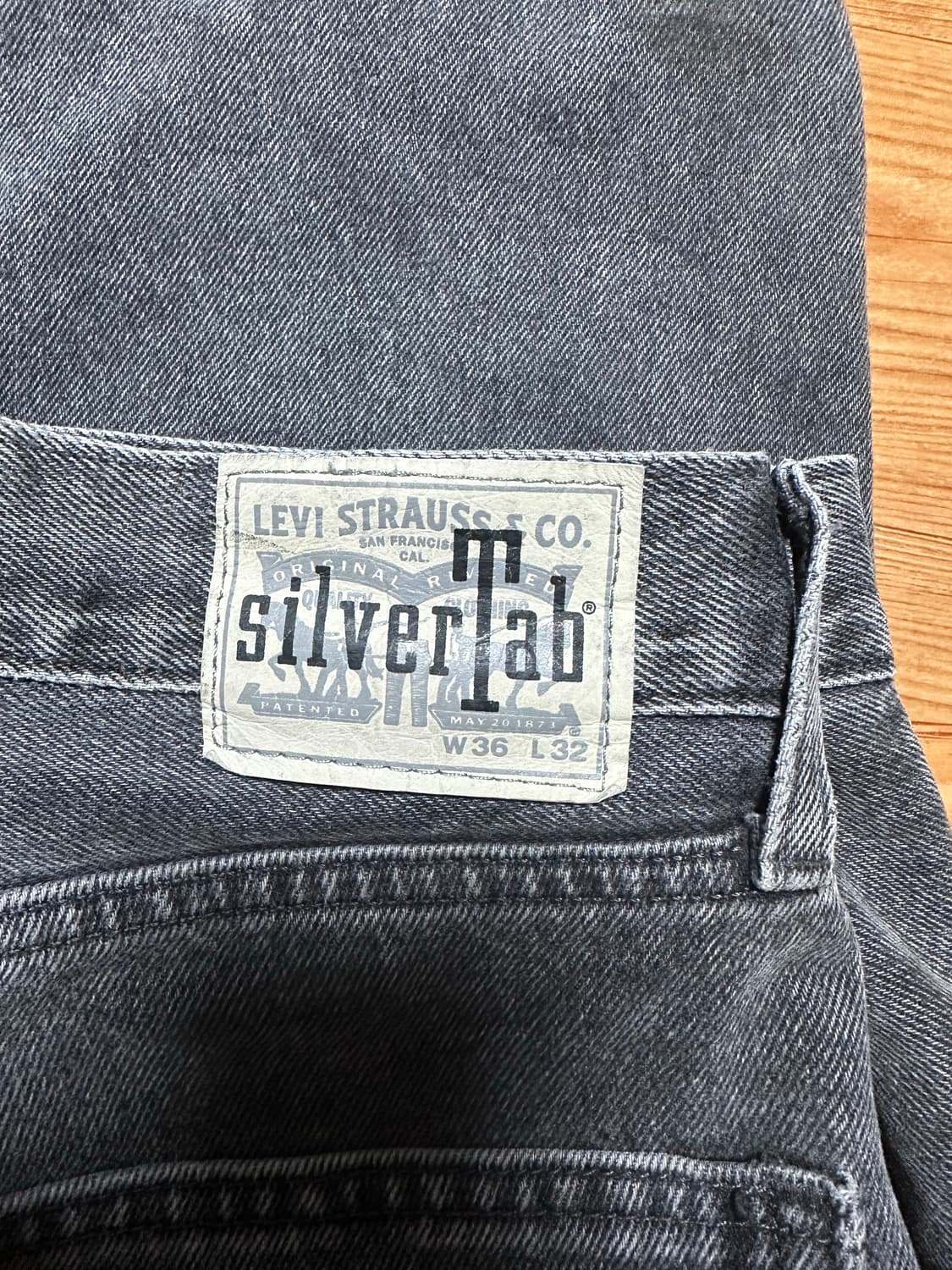 리바이스 실버탭 루즈핏 데님 상품이미지3