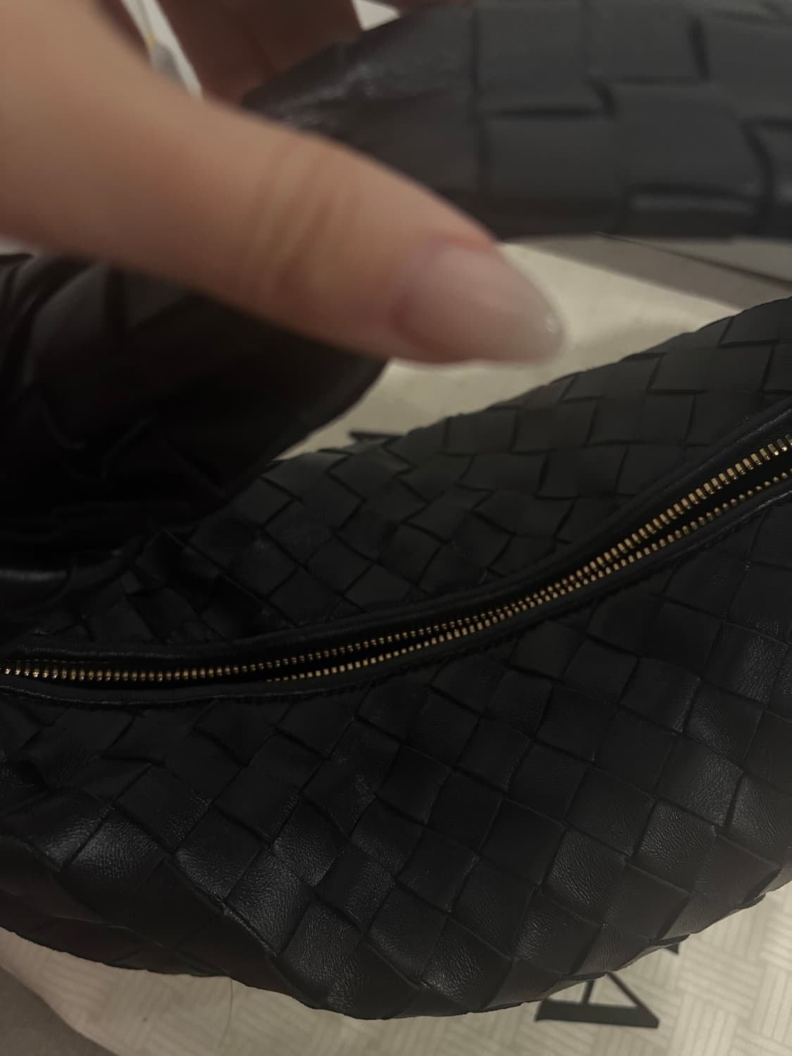 보테가 베네타 틴 조디백 블랙 상품이미지7