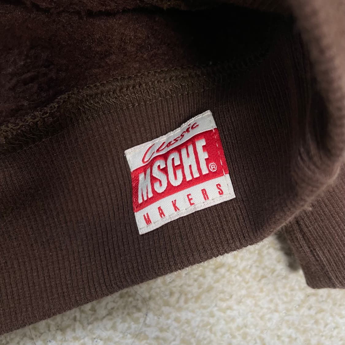 미스치프 스펠 로고 후드티 브라운 상품이미지5