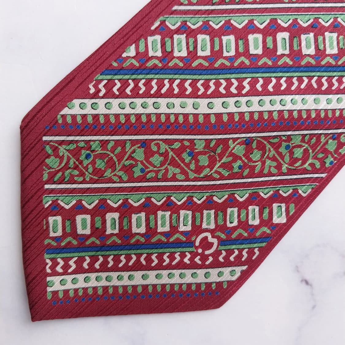 밀라숀 실크 와인 패턴 넥타이 9cm A+등급 K2527
 상품이미지7