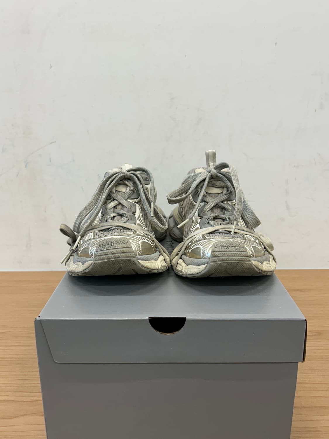 발렌시아가 3xl 에그쉘 상품이미지3