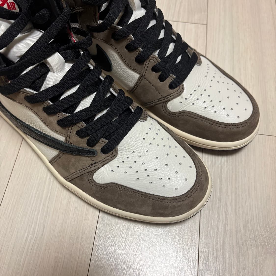 [275]조던1 트래비스스캇 OG 모카 하이 상품이미지7