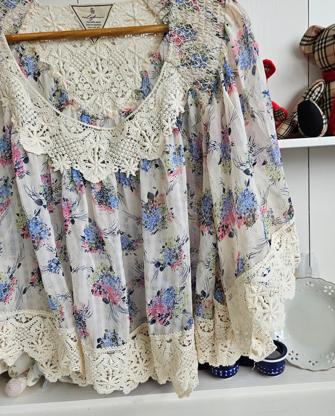 0327플라워 레이스 케이프 블라우스 상품이미지4