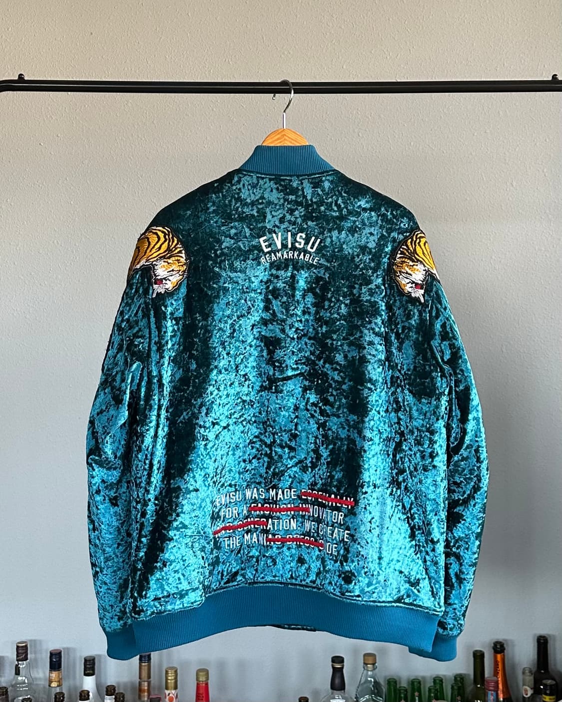 [2XL]에비수 Evisu 타이거 벨루어 벨벳 블루종 점퍼 상품이미지6