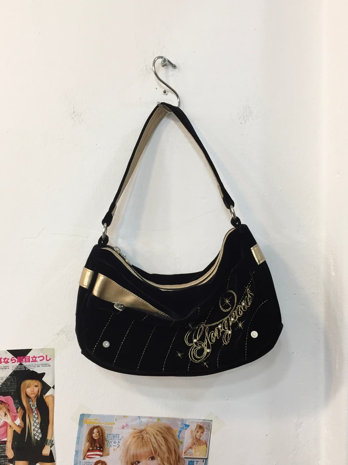 y2k 벨벳 블랙&골드 숄더백 상품이미지2