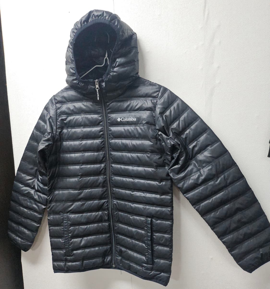 컬럼비아 블랙 경량 패딩 후드 점퍼  90 상품이미지2