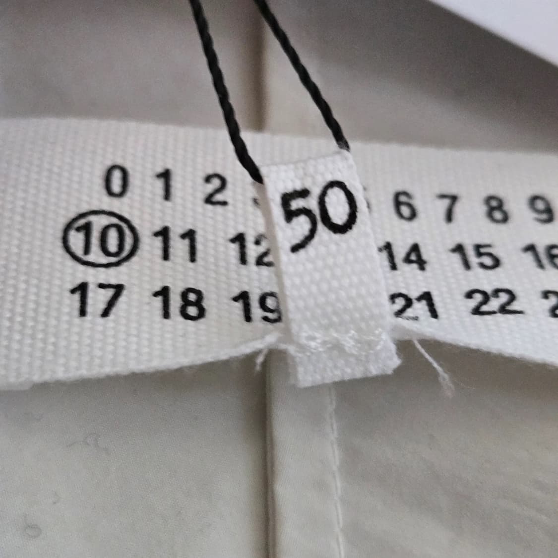 마르지엘라 바람막이 상품이미지2