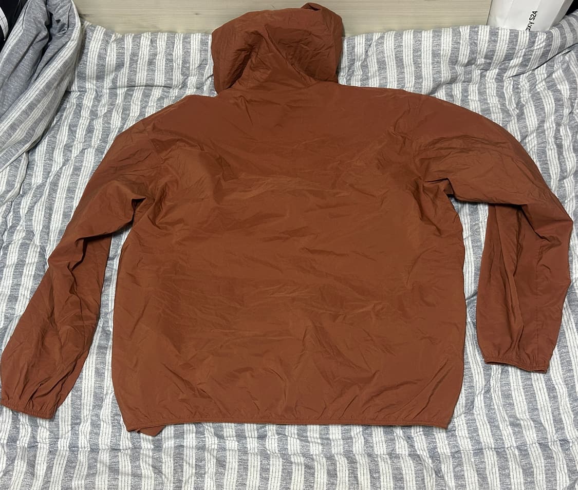 [L] 유니클로 포켓터블 UV PROTECTION 파카 바람막이 자켓 상품이미지2