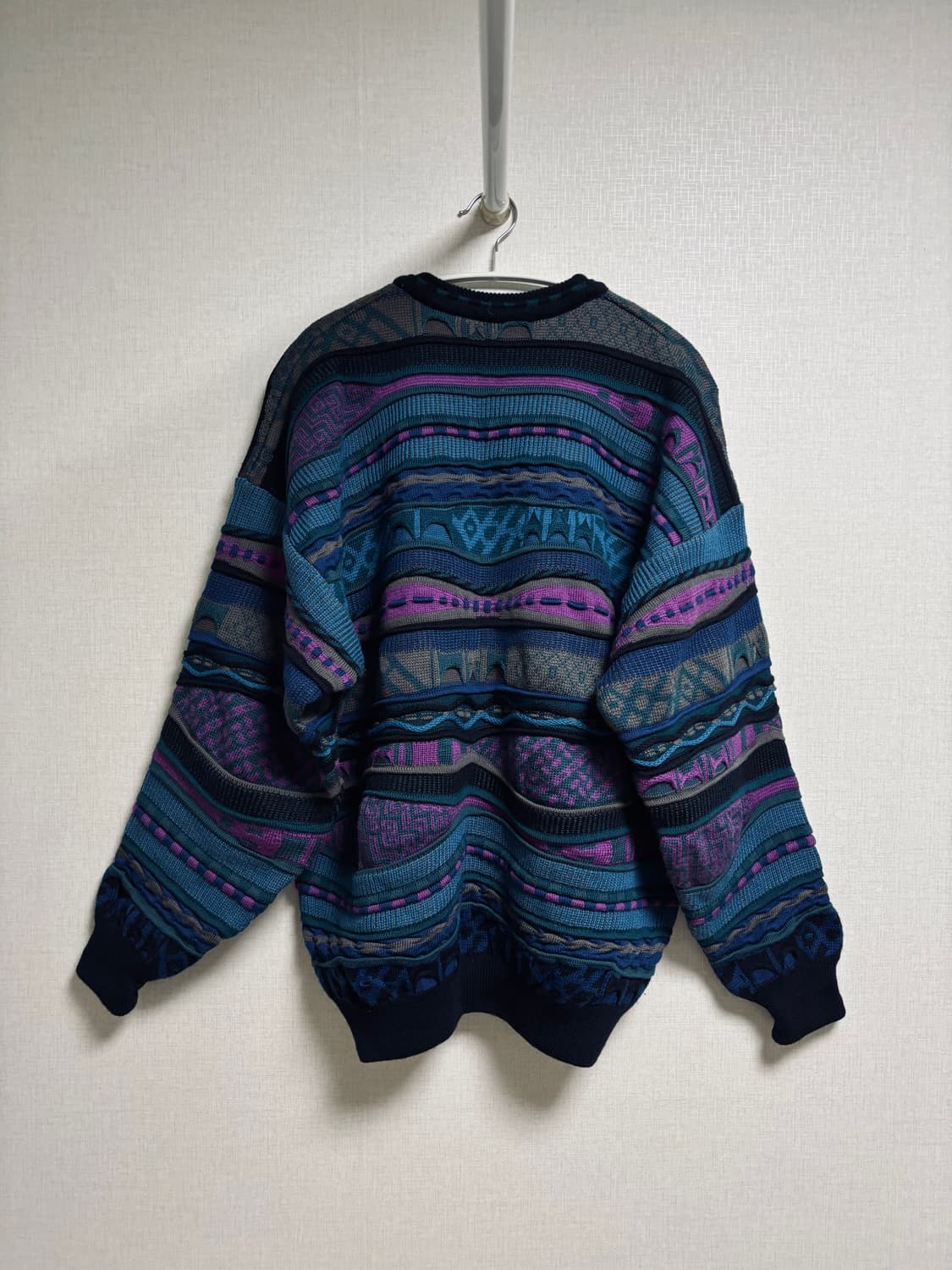 EMAROO AUSTRALIA 힙스포츠 퓨어 뉴울 패턴 니트 상품이미지3