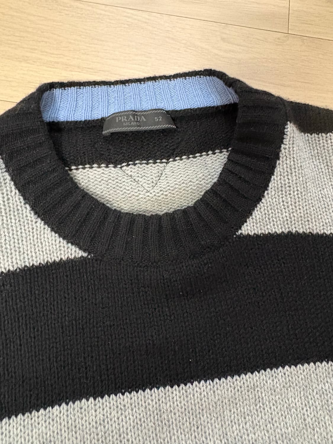 프라다 19FW 캐시미어 니트 상품이미지3