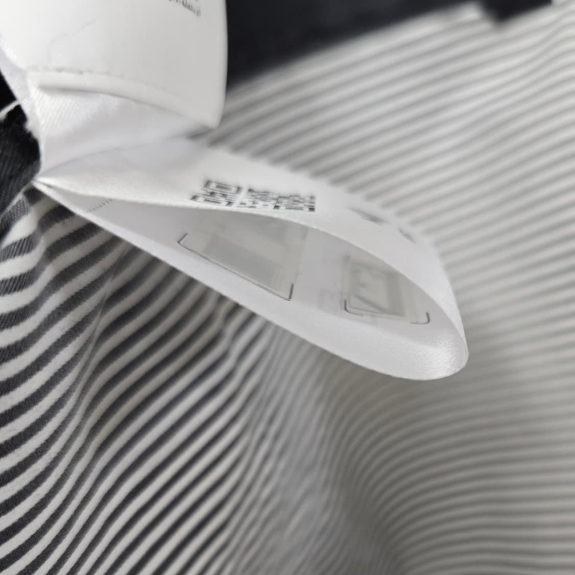 프라다 리나일론 스트라이프 반팔 셔츠 s사이즈 95 100 판매 상품이미지5