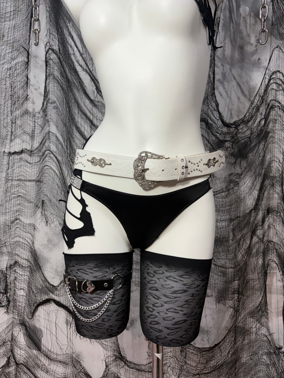 western cubic buckle detail white belt 상품이미지3