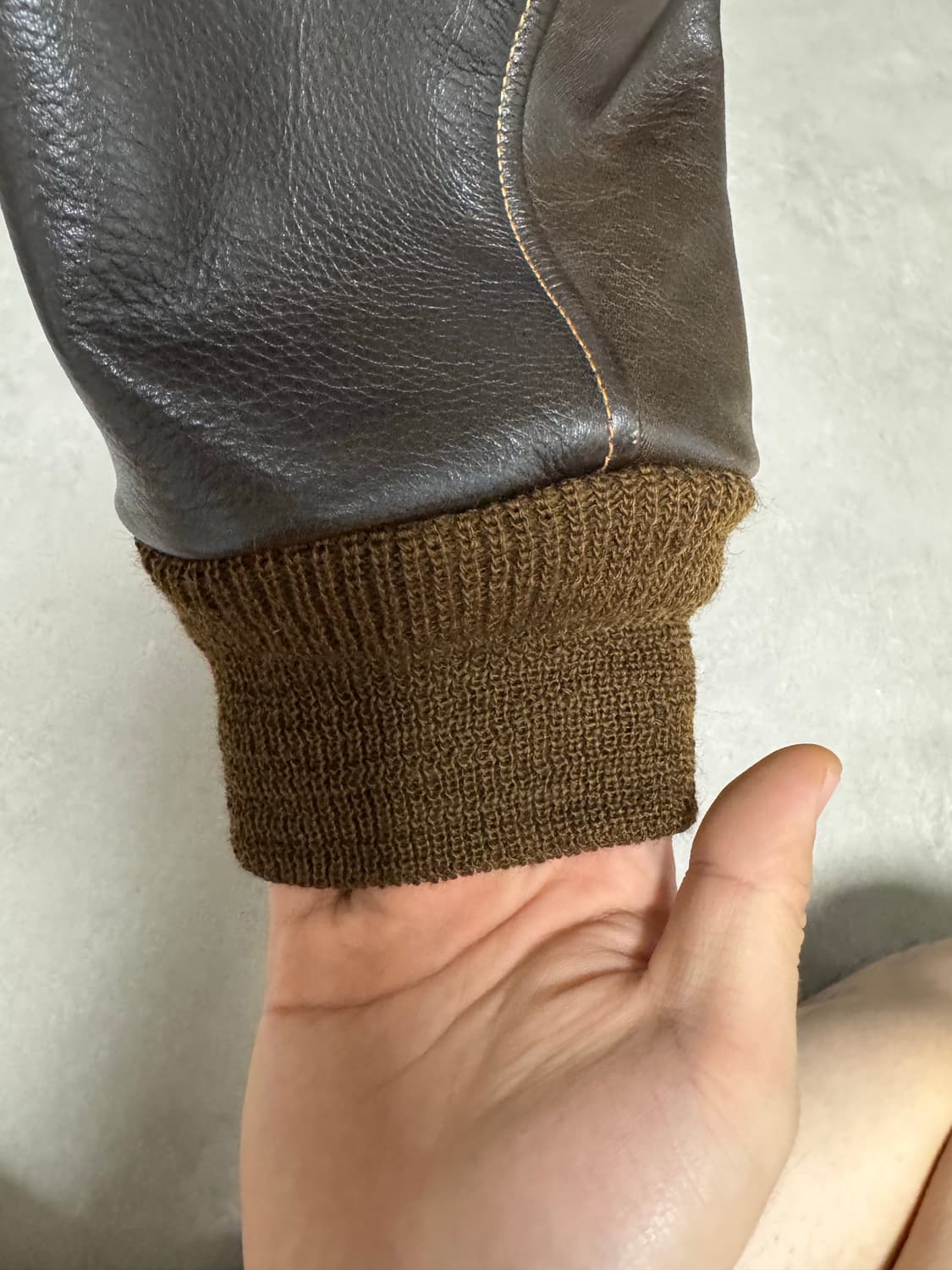 아카펠라클로딩 A-2자켓(lot419, 소가죽버전) 40사이즈 팝니다 상품이미지4