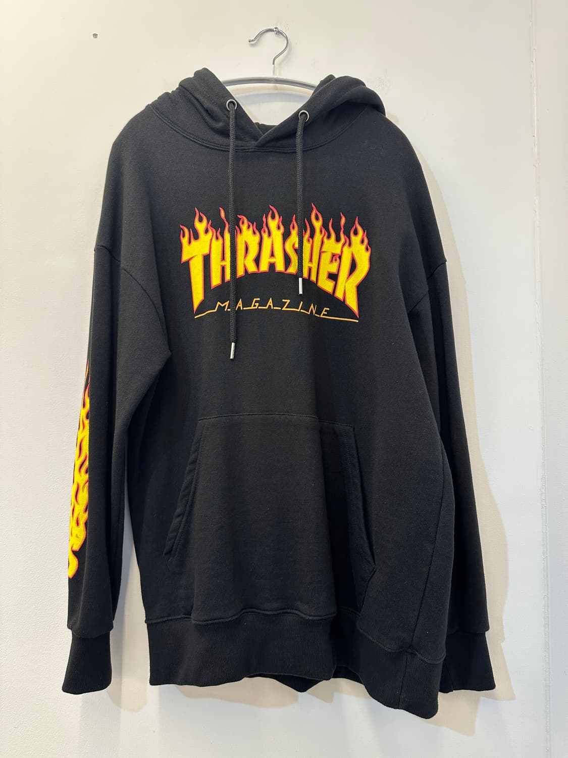 수프림 트래셔 프린팅 블랙 후드티 상품이미지1