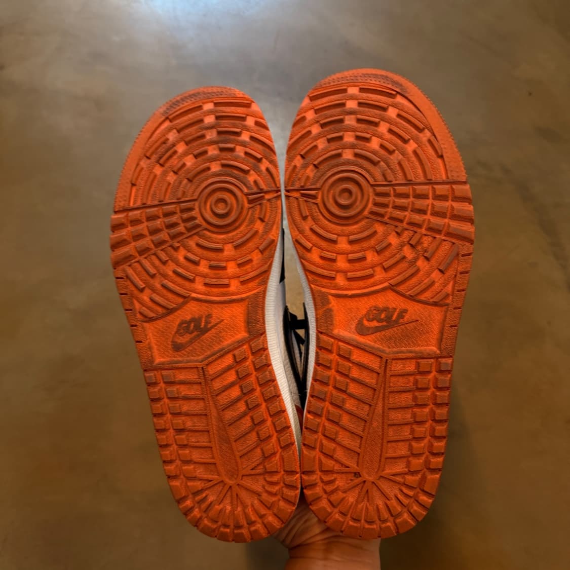 에어 조던1 로우 골프 스타피쉬 상품이미지5