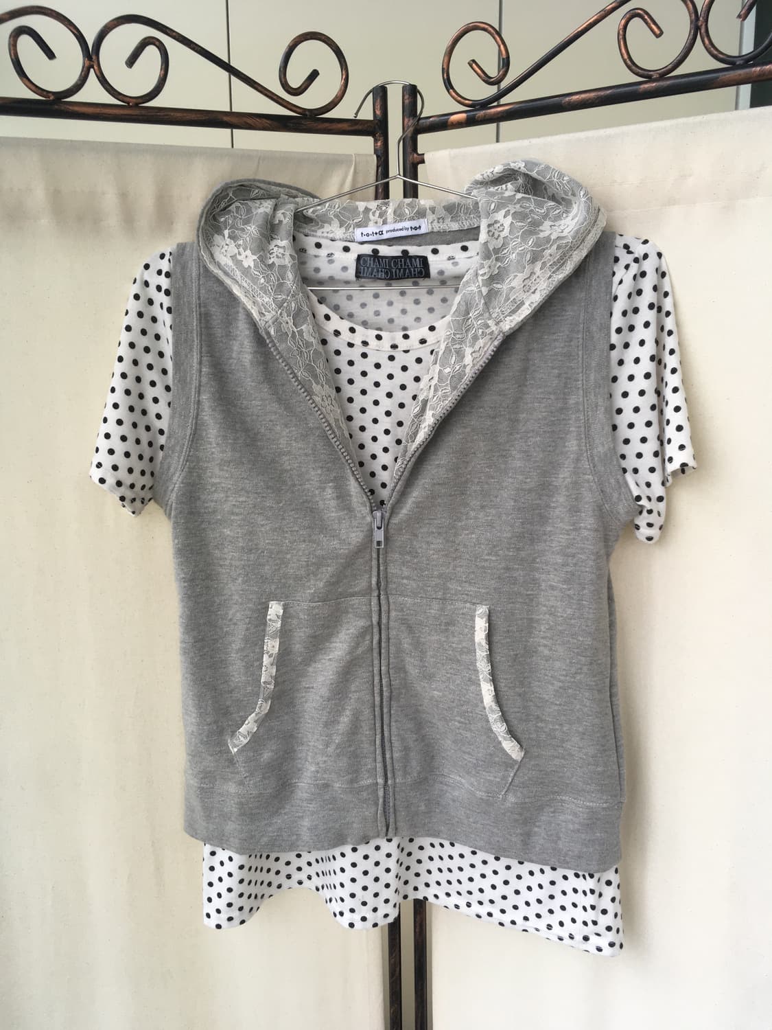 Set)도트 아이보리 반팔 + 그레이 레이스 후드집업 상품이미지6