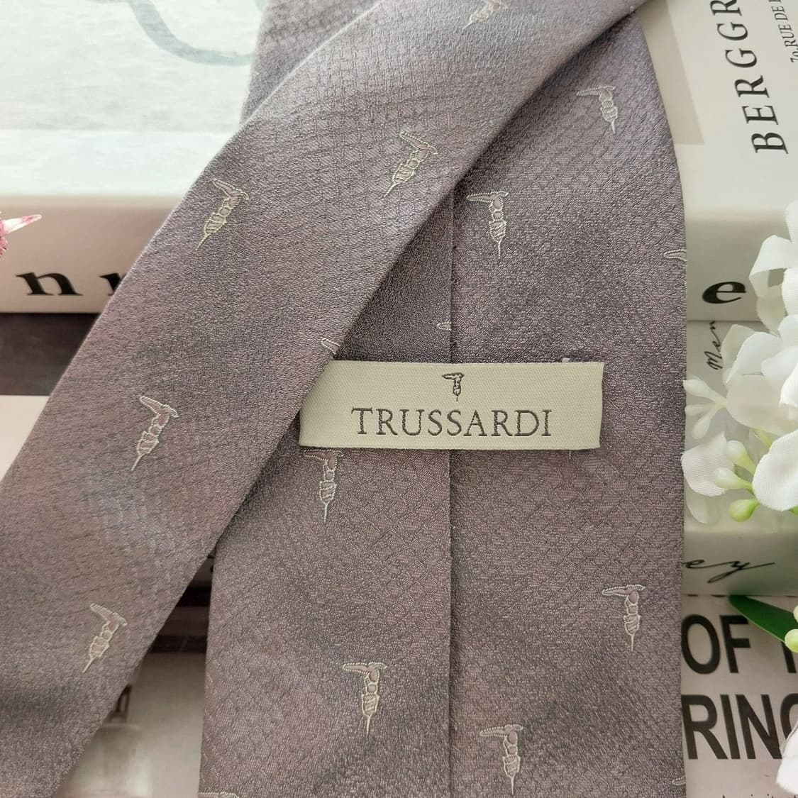 트루사르디 실크 자카드 로고 넥타이 9.3cm A+등급 K1649
 상품이미지5