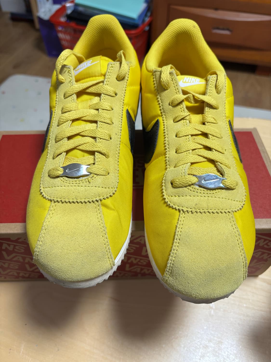 290) 나이키 코르테즈 비비드 설퍼 상품이미지2