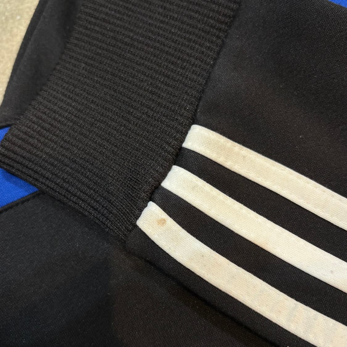 110 아디다스 첼시 블루 파이핑 블랙 트랙탑  상품이미지8