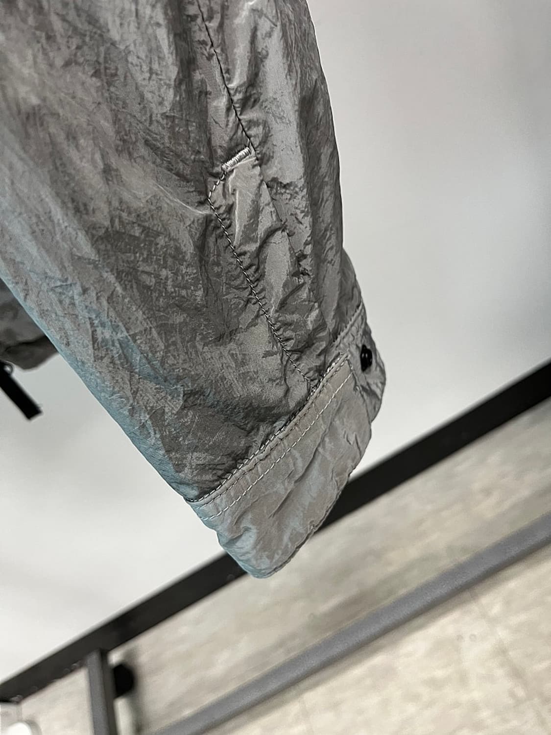 100) 스톤아일랜드 나일론 메탈셔츠 상품이미지4