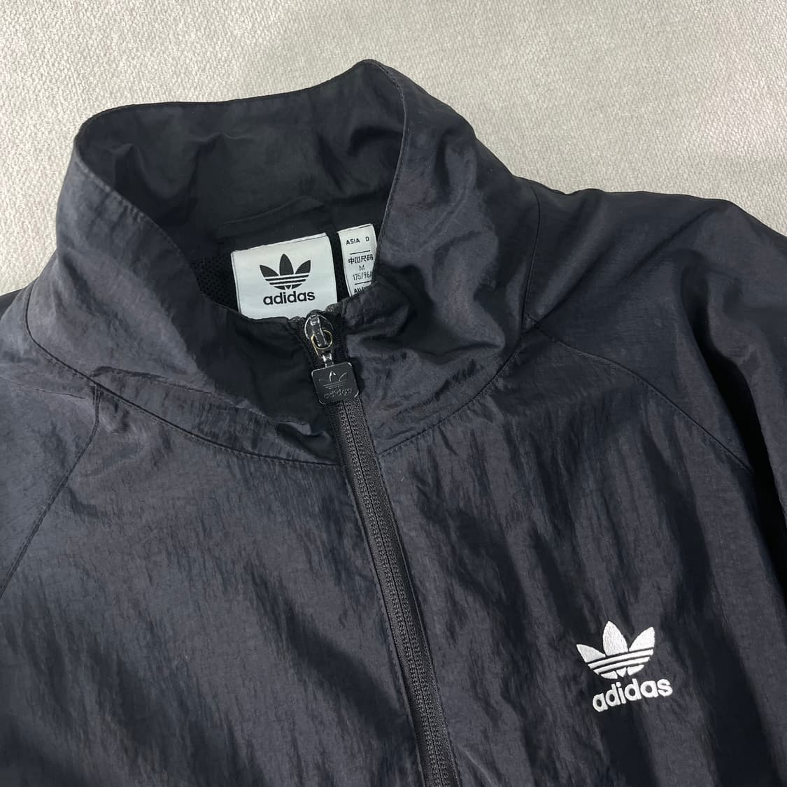 100 아디다스 신형 범고래 삼선 바람막이 자켓  상품이미지2