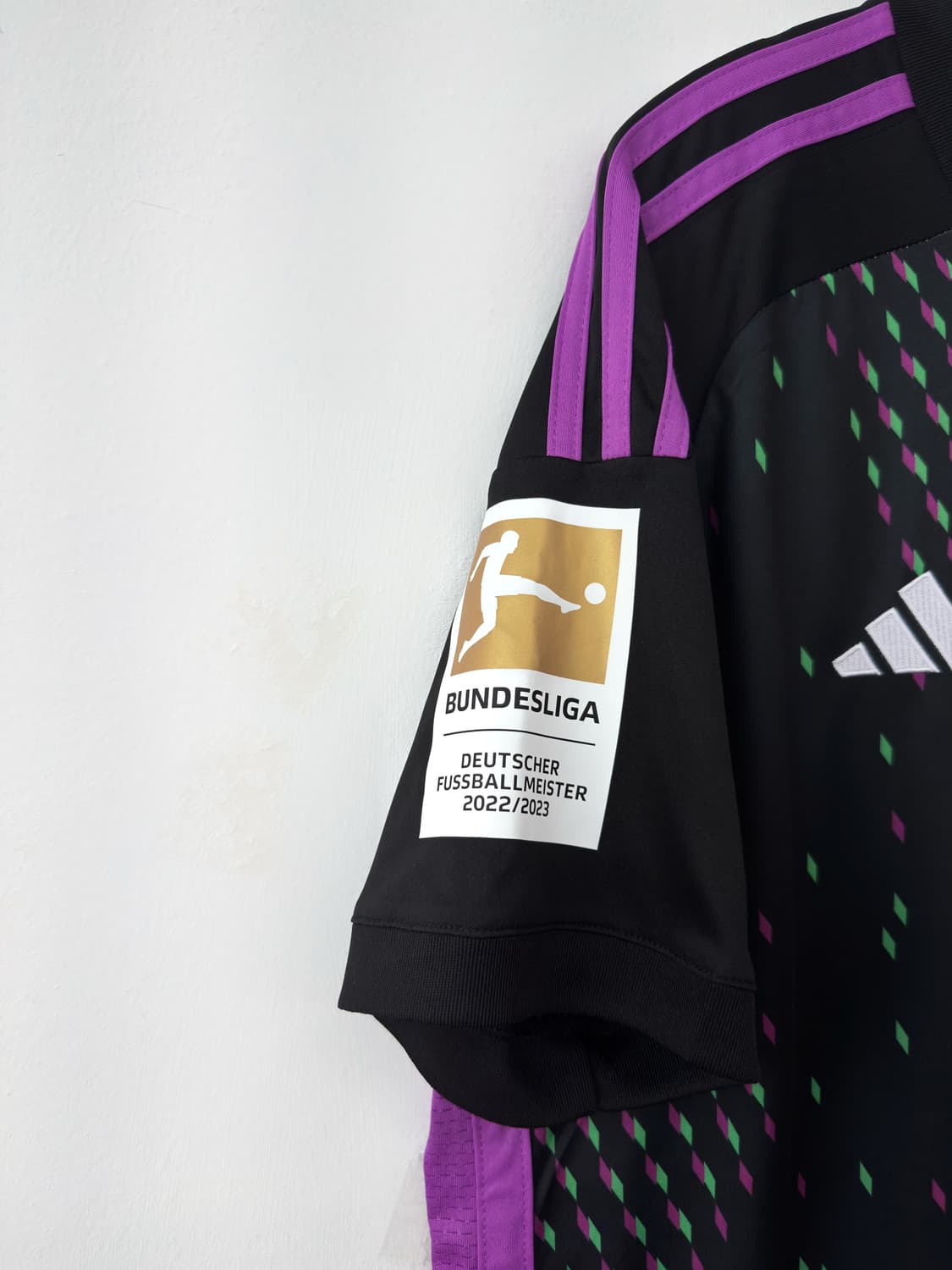 바이에른 뮌헨 23/24 어웨이 케인 유니폼 상품이미지4