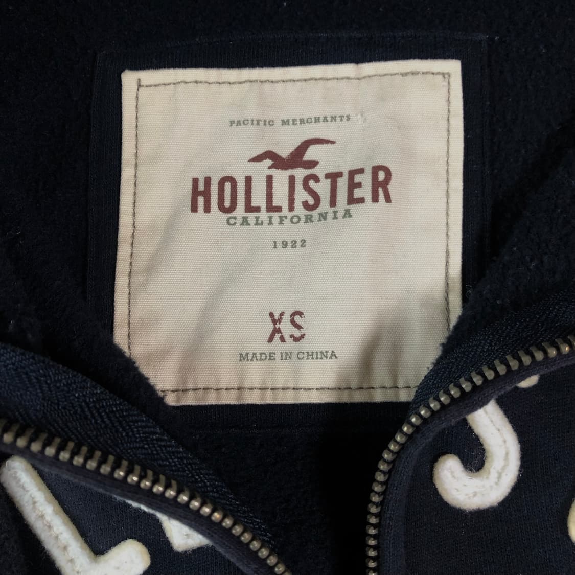 유일매물 대대장 홀리스터 딱붙핏 후드집업 xs 상품이미지3