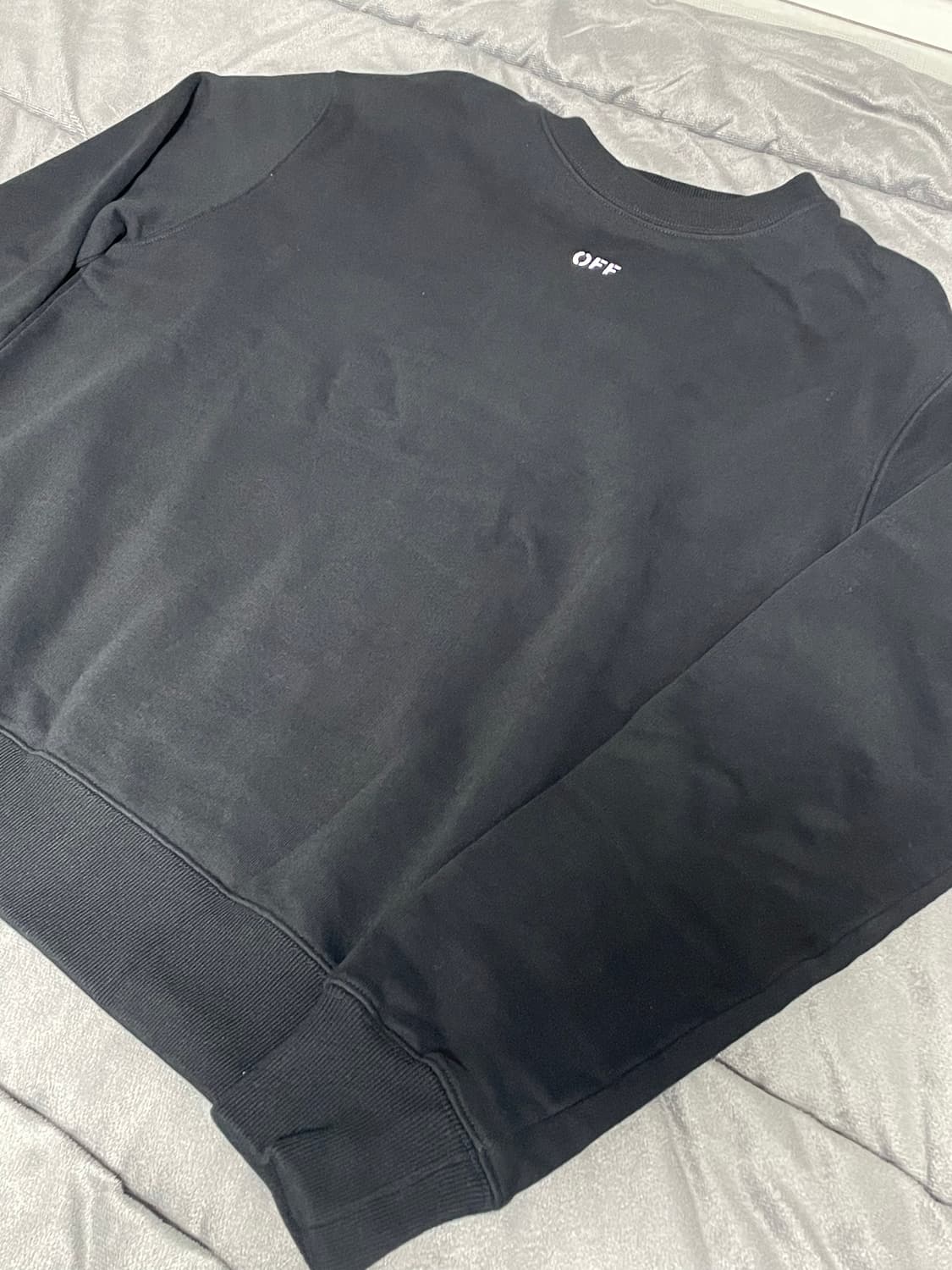 오프화이트 스텐실 애로우 맨투맨 상품이미지3