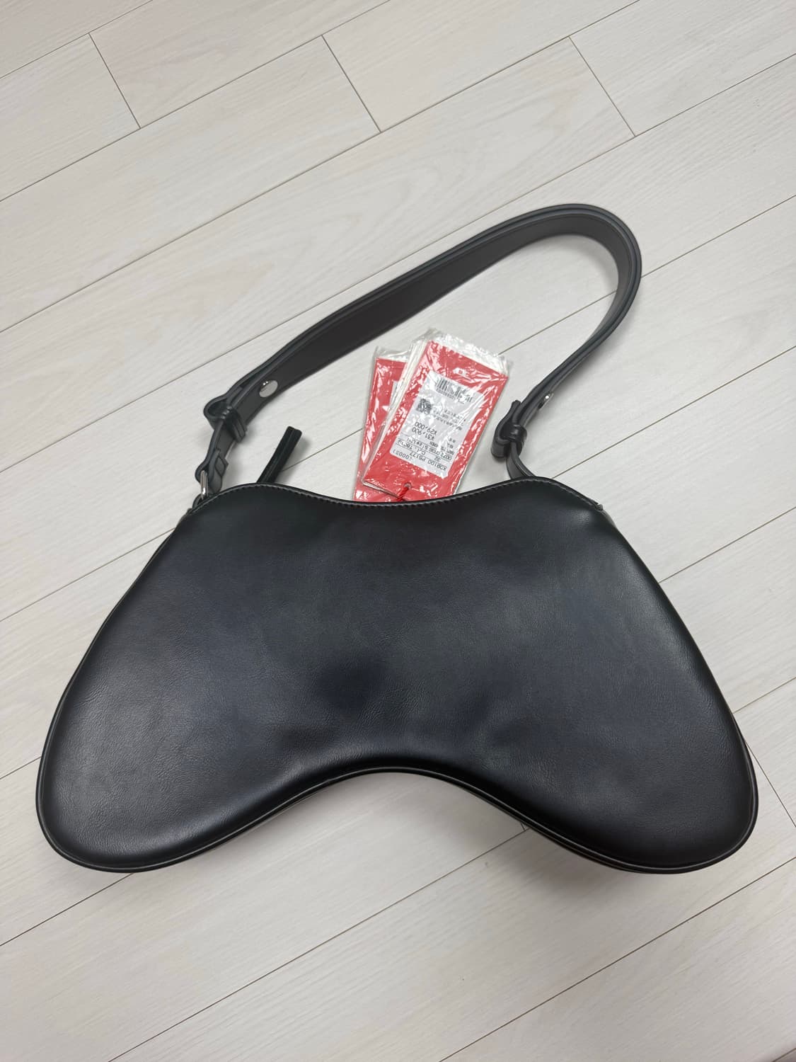 디젤 플레이 숄더백 블랙 (거의 새상품) 상품이미지3